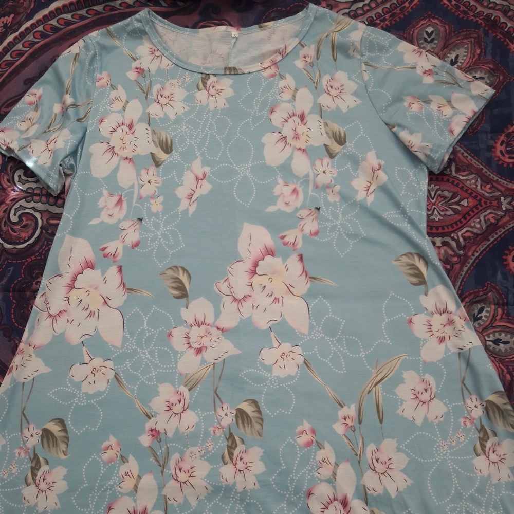 Women's NWOT Tunic
